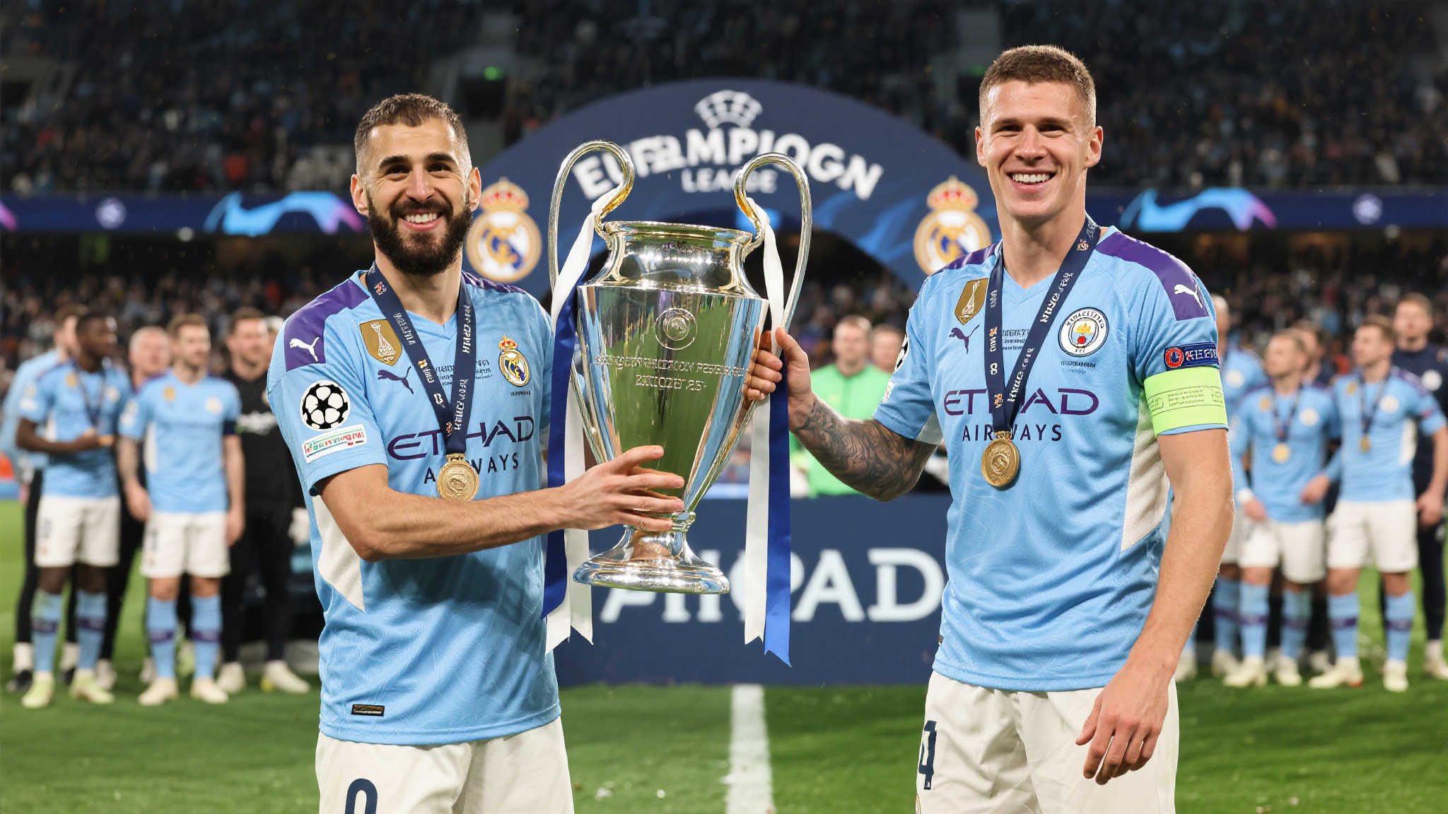 基米希:最近欧冠归属皇马或曼城,而今形势有变 皇家马德里与曼彻斯特城市队被视为现代足球中的两大巨